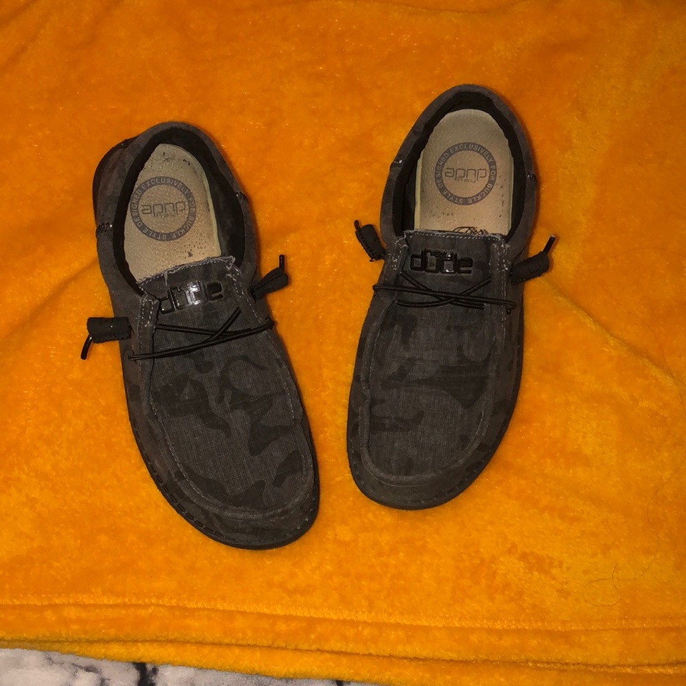 black and grey camo Hey Dudes